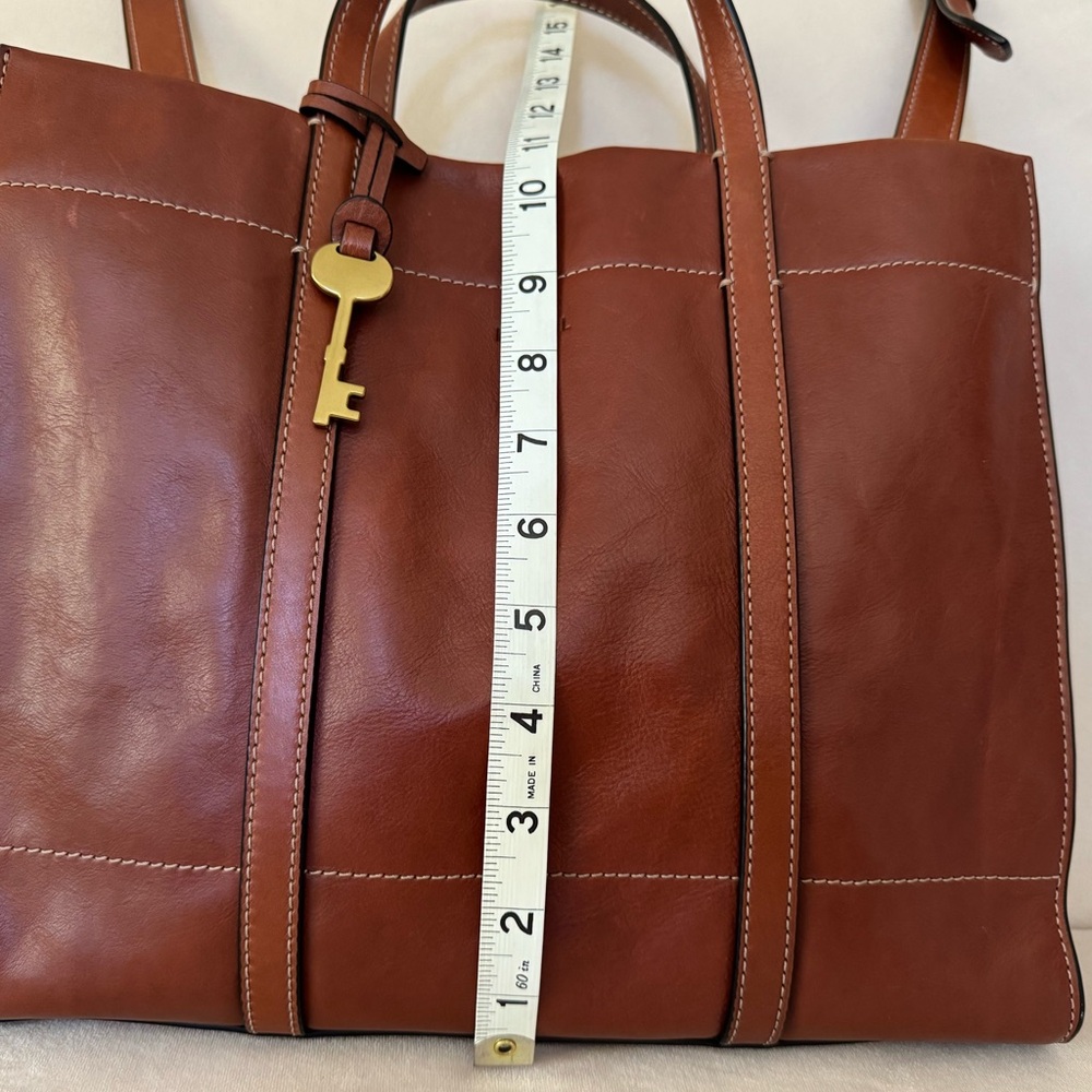 Fossil Carmen Tote Bag EUC - Picture 13 of 16